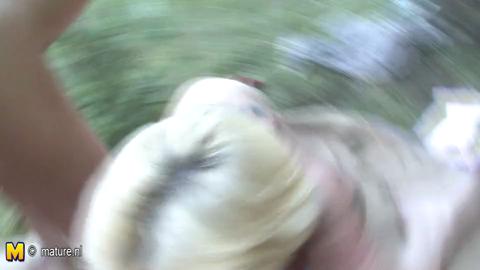 7475