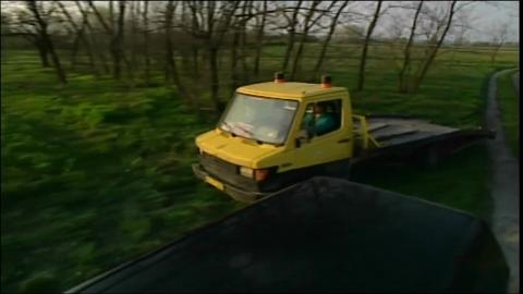 10649